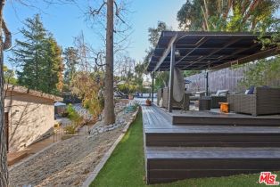 Single Family Residence, 19716 Wells dr, Woodland Hills, CA 91364 - 36