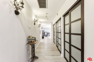 Single Family Residence, 19716 Wells dr, Woodland Hills, CA 91364 - 12