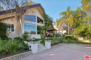 Single Family Residence, 19716 Wells dr, Woodland Hills, CA 91364 - 3