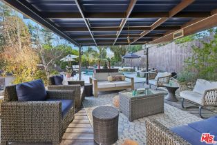 Single Family Residence, 19716 Wells dr, Woodland Hills, CA 91364 - 34