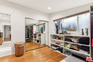 Single Family Residence, 19716 Wells dr, Woodland Hills, CA 91364 - 28