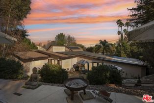 Single Family Residence, 19716 Wells dr, Woodland Hills, CA 91364 - 39