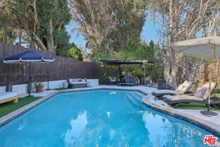 Single Family Residence, 19716 Wells dr, Woodland Hills, CA 91364 - 35