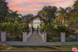 Single Family Residence, 19716 Wells dr, Woodland Hills, CA 91364 - 5