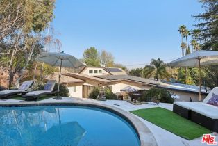 Single Family Residence, 19716 Wells dr, Woodland Hills, CA 91364 - 37
