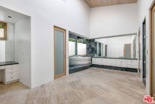 Single Family Residence, 11975 Crest pl, Beverly Hills, CA 90210 - 11