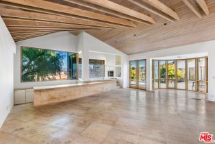 Single Family Residence, 11975 Crest pl, Beverly Hills, CA 90210 - 9