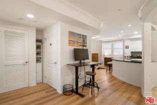 Condominium, 122 Clark dr, West Hollywood , CA 90048 - 16