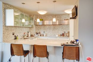 , 1100 Alta Loma rd, West Hollywood , CA 90069 - 17