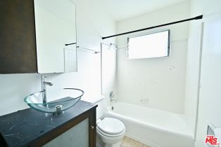 , 1543 Euclid st, Santa Monica, CA 90404 - 6