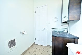 , 1543 Euclid st, Santa Monica, CA 90404 - 7