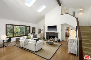 Single Family Residence, 1825   Stanwood Dr, Santa Barbara, CA  Santa Barbara, CA 93103