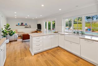 Single Family Residence, 22435 Cairnloch st, Calabasas, CA 91302 - 5