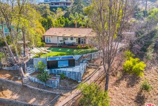 Single Family Residence, 18243 Rancho st, Tarzana, CA 91356 - 22