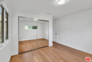 Single Family Residence, 18243 Rancho st, Tarzana, CA 91356 - 46