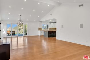 Single Family Residence, 18243 Rancho st, Tarzana, CA 91356 - 31