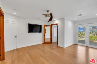 Single Family Residence, 18243 Rancho st, Tarzana, CA 91356 - 49