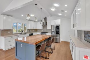 Single Family Residence, 18243 Rancho st, Tarzana, CA 91356 - 37