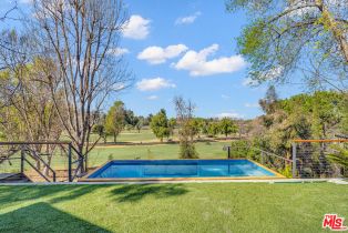 Single Family Residence, 18243 Rancho st, Tarzana, CA 91356 - 12