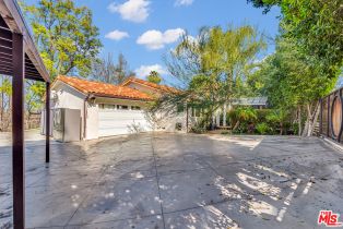 Single Family Residence, 18243 Rancho st, Tarzana, CA 91356 - 3