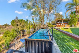 Single Family Residence, 18243 Rancho st, Tarzana, CA 91356 - 7