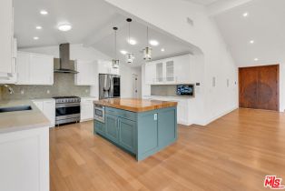 Single Family Residence, 18243 Rancho st, Tarzana, CA 91356 - 40