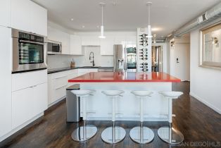 , 221 Island ave, San Diego, CA 92101 - 7