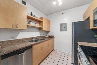 Condominium, 425 Beech st, San Diego, CA 92101 - 14