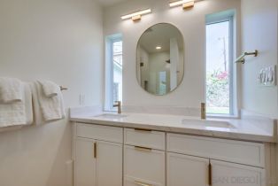 , 8457 Paseo Del Ocaso, La Jolla, CA 92037 - 24