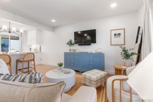 , 210 A st, Encinitas, CA 92024 - 5