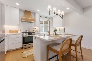 , 210 A st, Encinitas, CA 92024 - 8