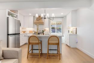 , 210 A st, Encinitas, CA 92024 - 9