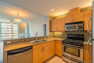 , 300 W Beech st, San Diego, CA 92101 - 4