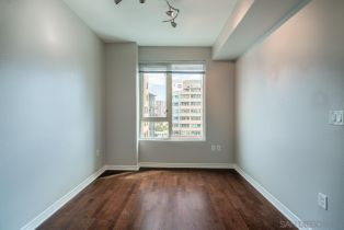 , 300 W Beech st, San Diego, CA 92101 - 8