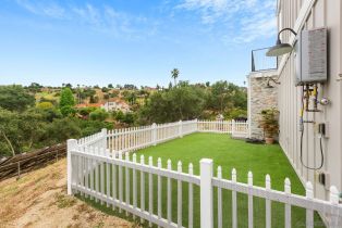 Single Family Residence, 2747 Via Del Robles, Fallbrook, CA 92028 - 41