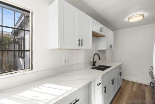 Single Family Residence, 745 West st, San Diego, CA 92113 - 17