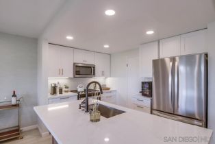 , 7039 Camino Pacheco, San Diego, CA 92111 - 20