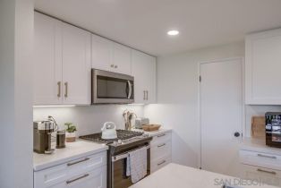 , 7039 Camino Pacheco, San Diego, CA 92111 - 21