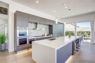 Single Family Residence, 7546 Caminito Avola, La Jolla, CA 92037 - 4