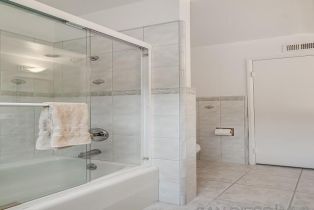 Single Family Residence, 1619 Calle De Primra, La Jolla, CA 92037 - 28