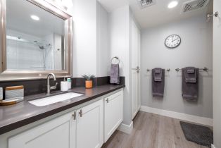 , 2400 5th ave, San Diego, CA 92101 - 5