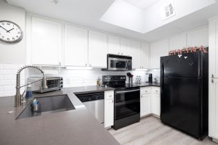 , 2400 5th ave, San Diego, CA 92101 - 7