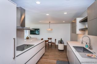 , 909 Coast blvd, La Jolla, CA 92037 - 4