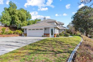 Single Family Residence, 1474 Via Encinos, Fallbrook, CA 92028 - 4