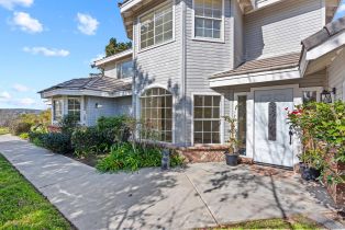 Single Family Residence, 1474 Via Encinos, Fallbrook, CA 92028 - 5