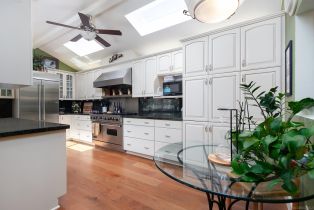 Single Family Residence, 4044 Via del Conquistador, San Diego, CA 92117 - 10