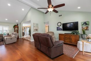 Single Family Residence, 4044 Via del Conquistador, San Diego, CA 92117 - 15
