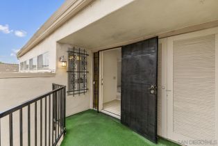 Condominium, 17485 Plaza Del Curtidor, San Diego, CA 92128 - 34
