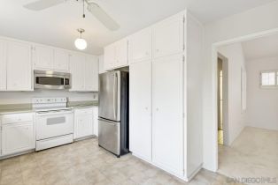 Condominium, 17485 Plaza Del Curtidor, San Diego, CA 92128 - 44