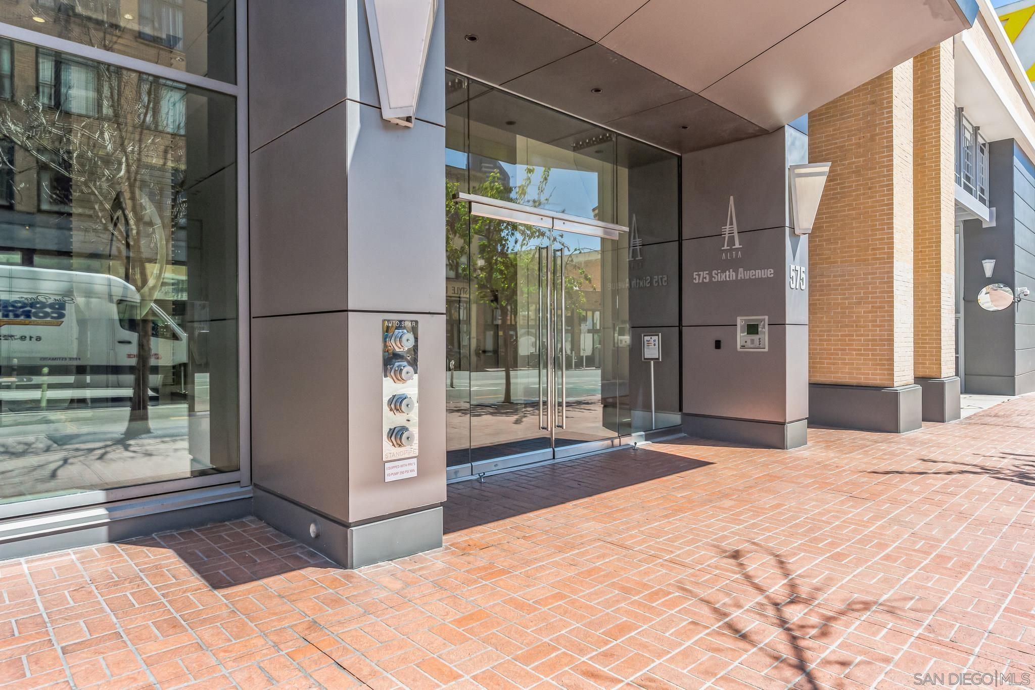 Condominium, 575 6Th ave, San Diego, CA 92101 - 1